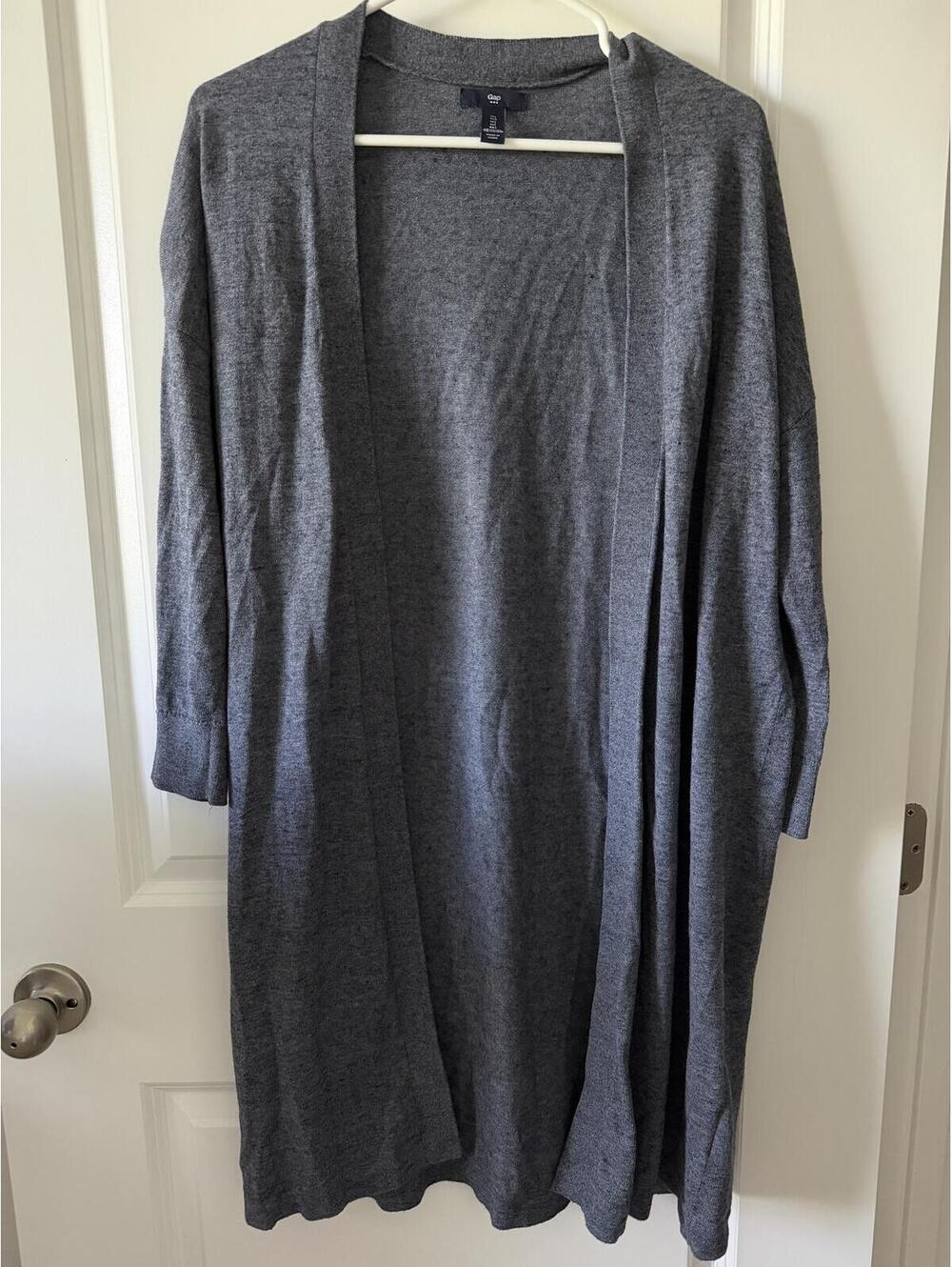 Gap women’s cardigan large